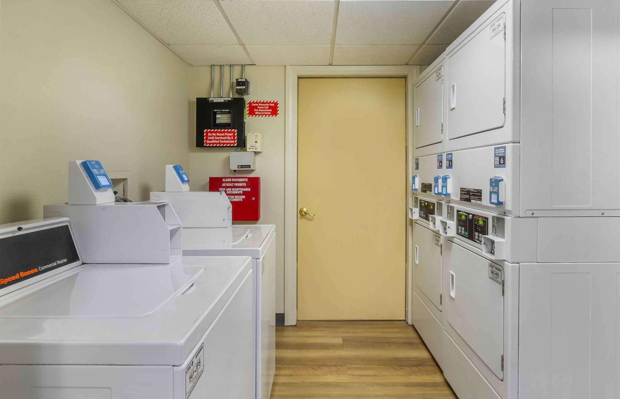 Extended Stay America Suites - Boston - Westborough - Computer Dr Exteriör bild